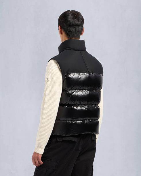 MOOSE KNUCKLES Victory Peak Vest Mens Apparel